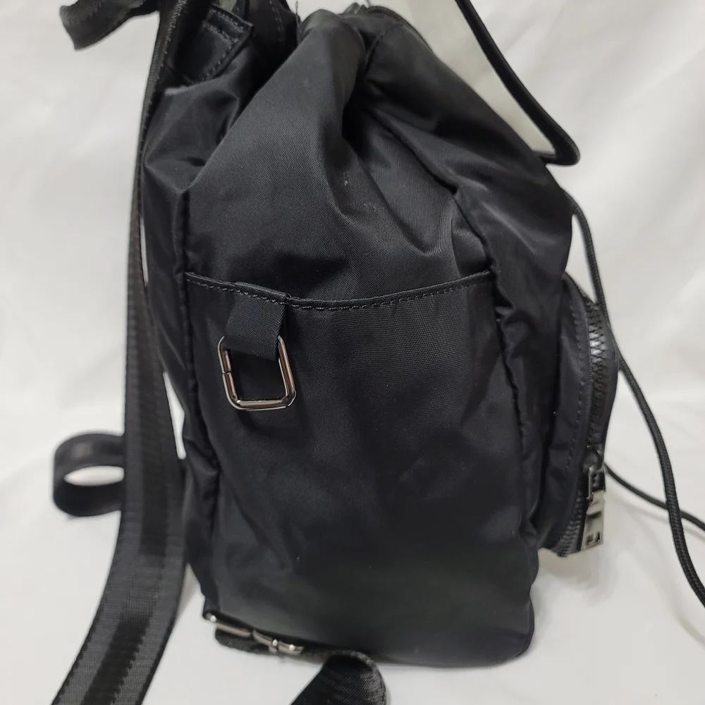 ✨ ZARA Trafaluc Medium Black Vinyl Technical Fabric Backpack - Picture 7 of 9